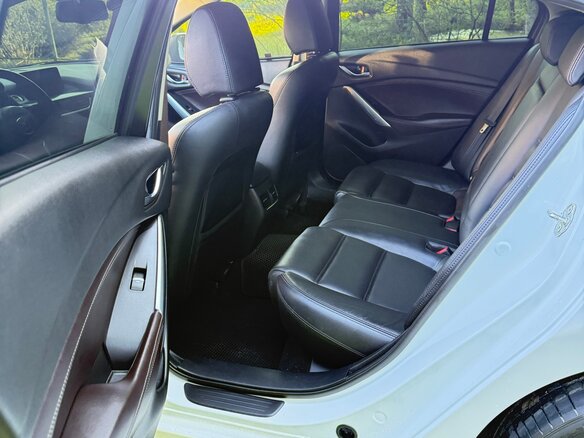 2015 Mazda 6 III (GJ) Рестайлинг, белый, 2200000 рублей - вид 18