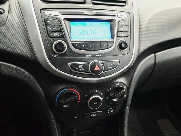 2012 Hyundai Solaris I, синий, 720000 рублей - вид 14