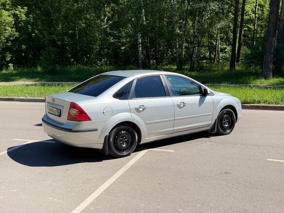 2008 Ford Focus II, серебристый, 460000 рублей - вид 3