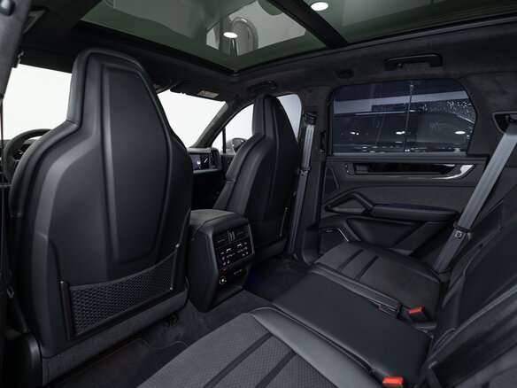 2026 Porsche Cayenne GTS III Рестайлинг, серый, 23690000 рублей - вид 27