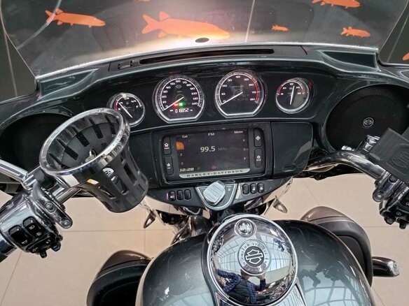2016 Harley-Davidson CVO Limited, серый - вид 8