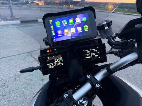 2022 Yamaha Tracer 9, серебристый, 1300000 рублей, вид 3