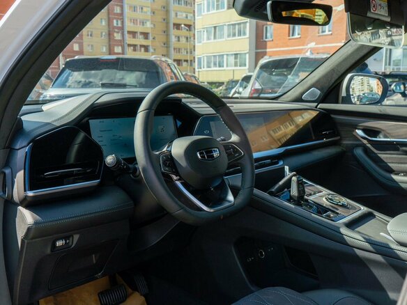 2026 Geely Monjaro I, белый, 4954990 рублей - вид 8