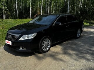 2014 Toyota Camry VII (XV50), чёрный, 1400000 рублей, вид 2