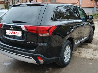 2018 Mitsubishi Outlander III Рестайлинг 3, чёрный, 1800000 рублей, вид 3