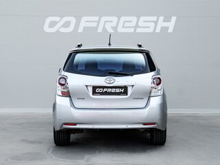 2011 Toyota Verso I, серебристый, 945000 рублей, вид 4