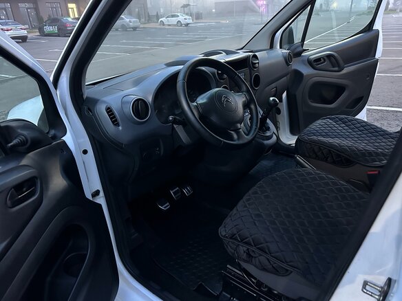2013 Citroen Berlingo II Рестайлинг, белый, 649000 рублей - вид 16