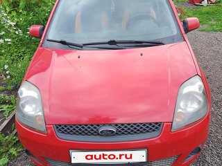 2006 Ford Fiesta Mk5, красный, 400000 рублей, вид 1