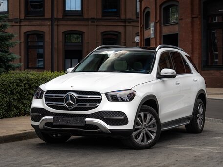 2022 Mercedes-Benz GLE 450 II (V167), белый, 6990000 рублей, вид 3