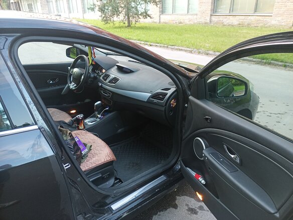 2012 Renault Fluence I, чёрный, 460000 рублей - вид 5