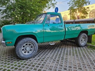 1981 Dodge RAM I (D/W), зелёный, 2900000 рублей, вид 3