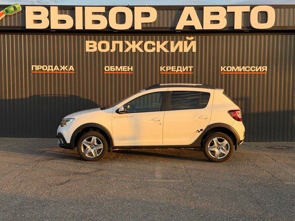 2019 Renault Sandero Stepway II Рестайлинг, белый, 1180000 рублей - вид 2