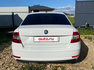 2017 Skoda Octavia III (A7) Рестайлинг, белый, 1600000 рублей, вид 4
