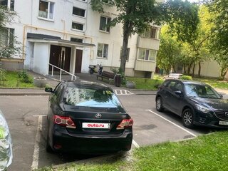 2010 Toyota Corolla X (E140, E150) Рестайлинг, чёрный, 500000 рублей, вид 3