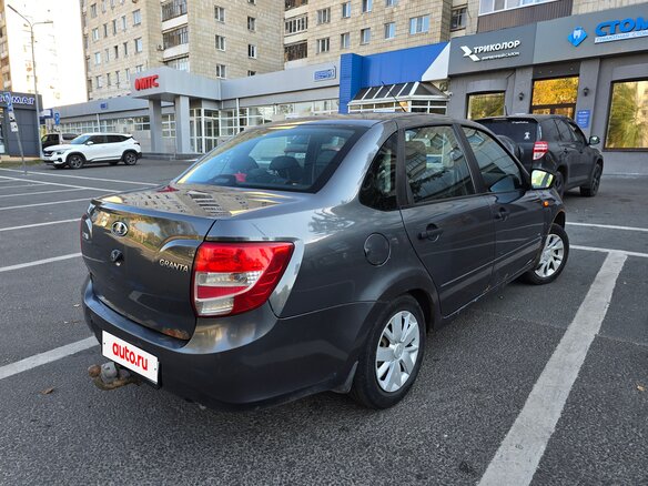 2016 Lada (ВАЗ) Granta I, серый, 350000 рублей - вид 3