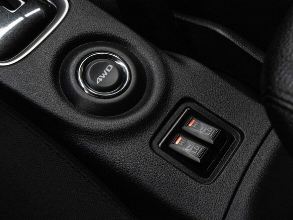 2015 Mitsubishi Outlander III Рестайлинг, белый - вид 10