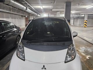 2010 Mitsubishi i-MiEV, белый, 650000 рублей, вид 1