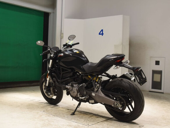 2020 Ducati Monster 821, чёрный, 499003 рублей - вид 5