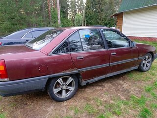 1990 Opel Omega A, пурпурный, 70000 рублей, вид 2