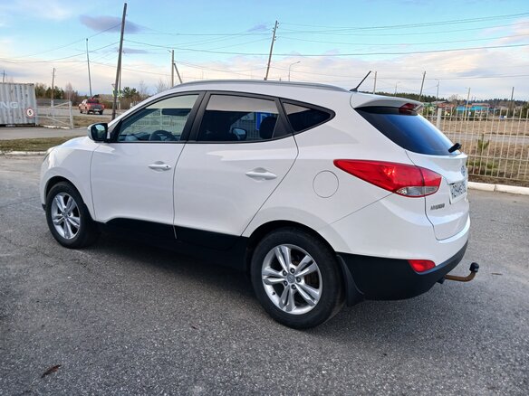 2011 Hyundai ix35 I, белый, 1100000 рублей - вид 5