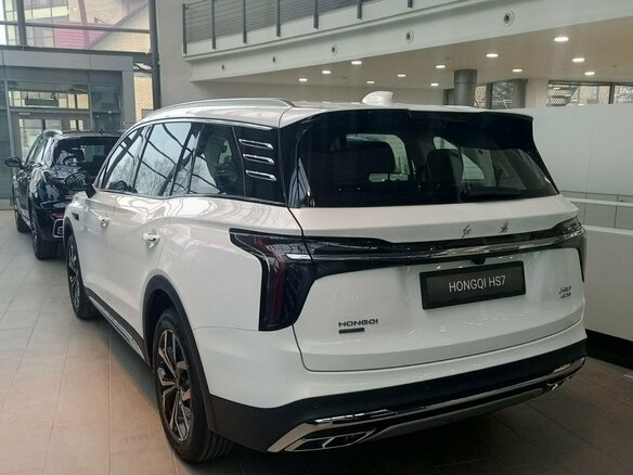 2025 Hongqi HS7 II, белый, 5200000 рублей - вид 3
