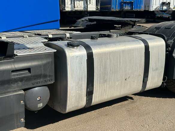 2021 Volvo FH 540, синий, 9300000 рублей - вид 14