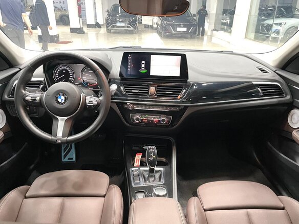 2023 BMW 1 серии 120i III (F52) Рестайлинг, белый, 1987630 рублей - вид 7