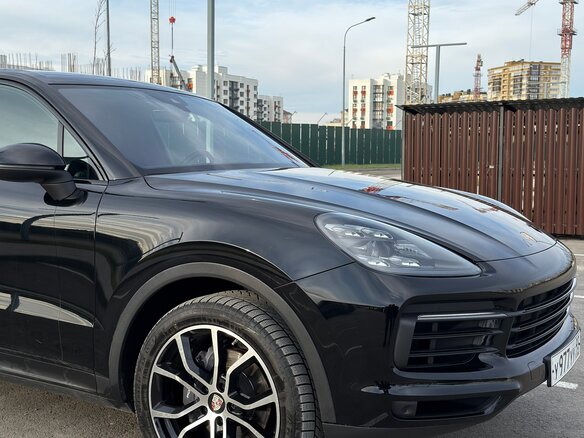 2019 Porsche Cayenne III, чёрный, 5900000 рублей - вид 12