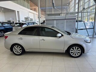 2009 Kia Cerato 4-speed II, серебристый, 799900 рублей, вид 4