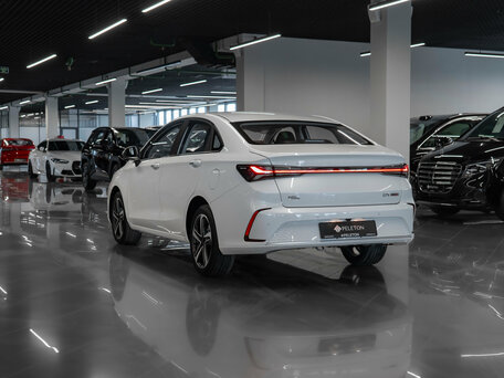 2025 BAIC U5 Plus, белый, 2480000 рублей, вид 4