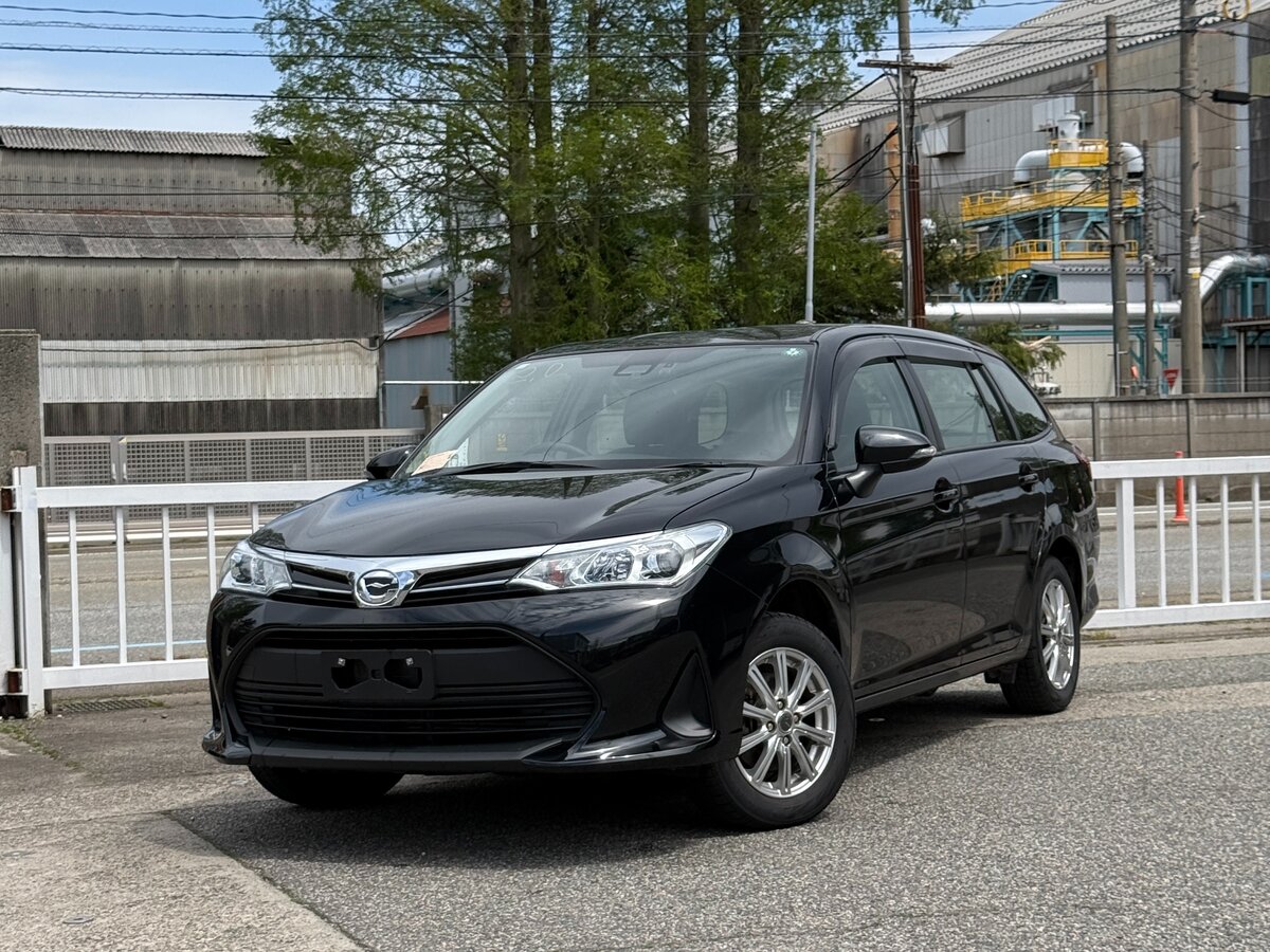 Открыть фотографии: Toyota Corolla XI (E160, E170) Рестайлинг 2