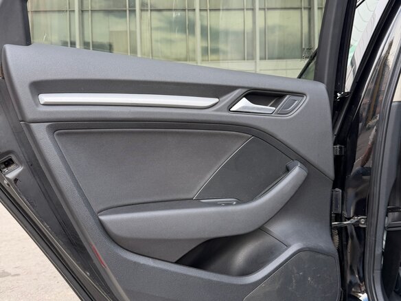2015 Audi A3 III (8V), чёрный - вид 16