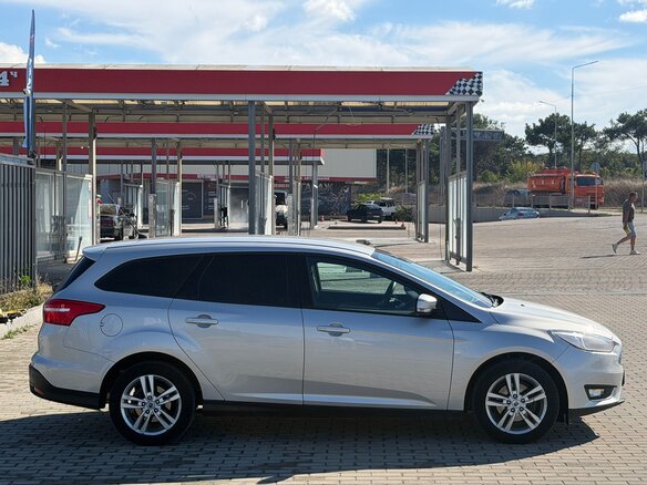 2016 Ford Focus III Рестайлинг, серебристый, 997000 рублей - вид 15