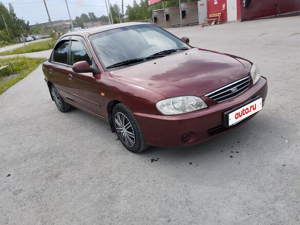 2006 Kia Spectra I Рестайлинг 2, красный, 400000 рублей - вид 2
