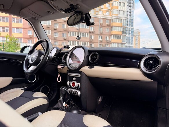 2008 Mini Hatch Cooper II (R56), серый, 950000 рублей - вид 8