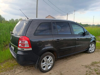 2013 Opel Zafira B Рестайлинг, серый, 815000 рублей, вид 5