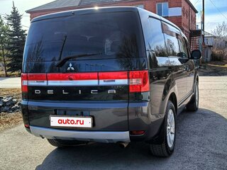 2009 Mitsubishi Delica D:5 I, зелёный, 1600000 рублей, вид 4