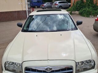 2005 Chrysler 300C I, белый, 630000 рублей, вид 3