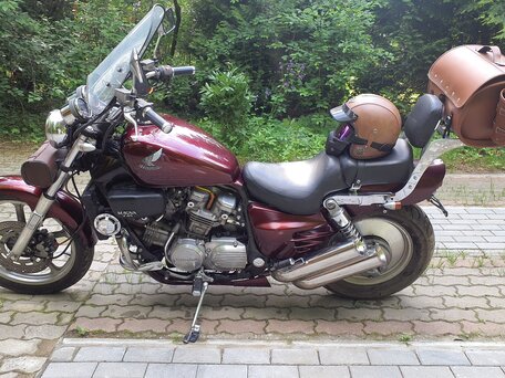 1988 Honda Magna, красный, 560000 рублей, вид 4