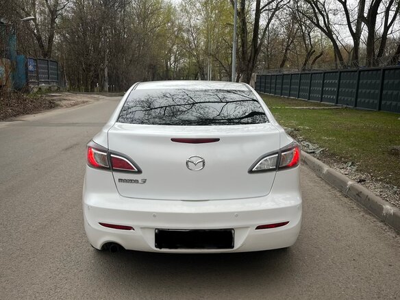 2011 Mazda 3 II (BL) Рестайлинг, белый, 650000 рублей - вид 6