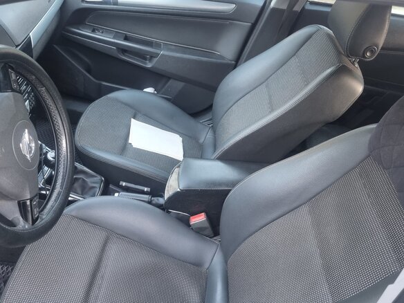 2010 Opel Astra H Рестайлинг, чёрный, 550000 рублей - вид 5