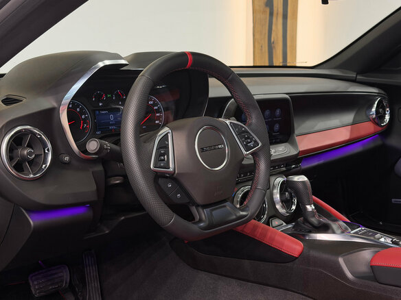 2021 Chevrolet Camaro LT1 VI Рестайлинг, серый, 7400000 рублей - вид 6