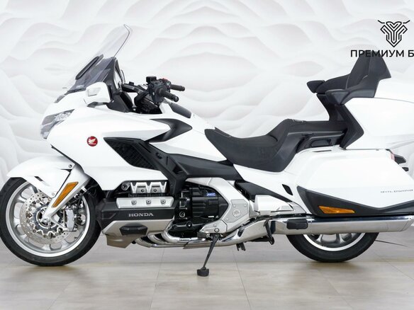 2021 Honda GL 1800 Gold Wing, белый, 2527000 рублей - вид 1