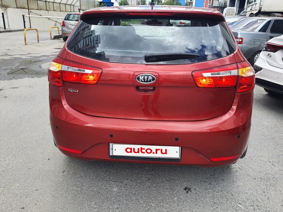 2012 Kia Rio 4-speed III, розовый, 999999 рублей - вид 8