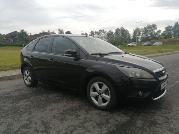 2009 Ford Focus II Рестайлинг, чёрный - вид 2
