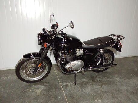 2022 Triumph Bonneville T120, чёрный, 979000 рублей, вид 5