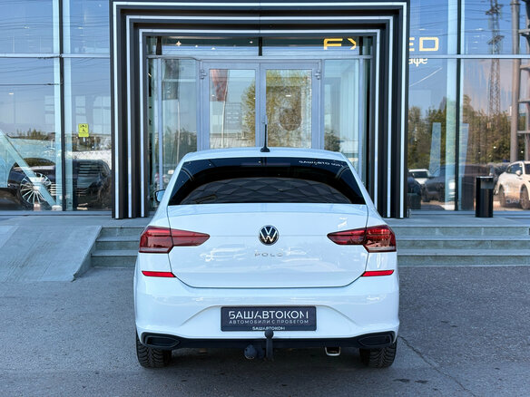 2020 Volkswagen Polo VI, белый - вид 6