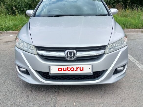 2011 Honda Stream II Рестайлинг, серебристый, 1290000 рублей