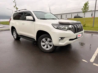 2022 Toyota Land Cruiser Prado 150 Series Рестайлинг 3, белый, 5150000 рублей, вид 3