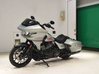 2025 Harley-Davidson CVO Road Glide ST, серебристый, 4400000 рублей, вид 4